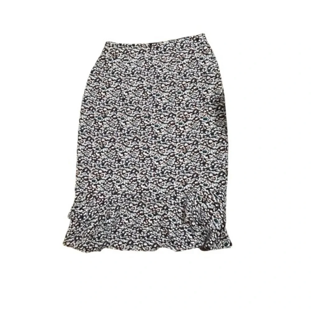 Ann Taylor Floral Midi Skirt‎ Navy Burgundy Ditsy Print Ruffle Hem Size 4 Office